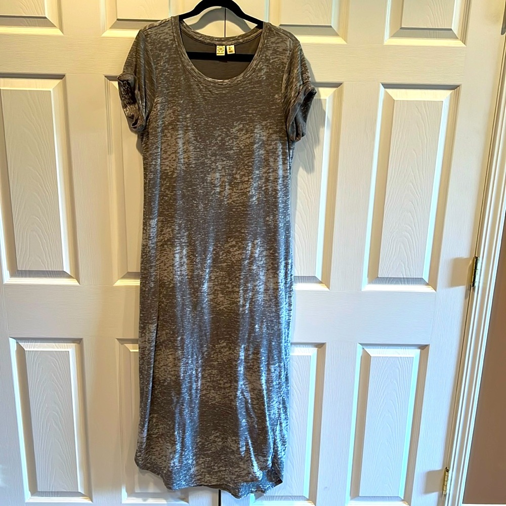 ARTISAN NY TSHIRT MAXI DRESS size large